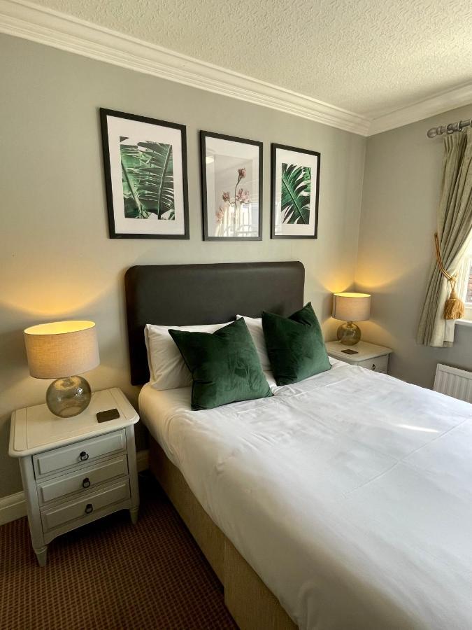 The Abbey Hotel Battle Bagian luar foto