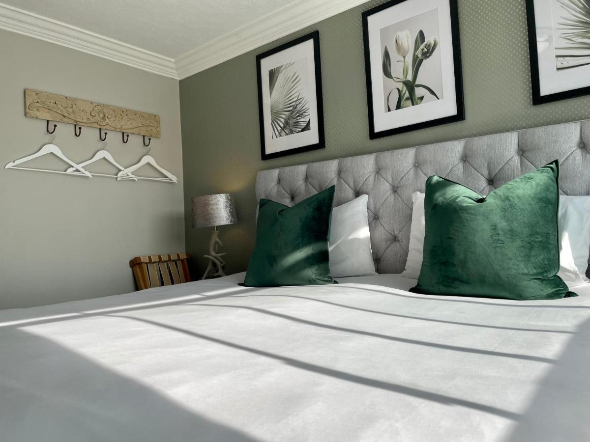 The Abbey Hotel Battle Bagian luar foto