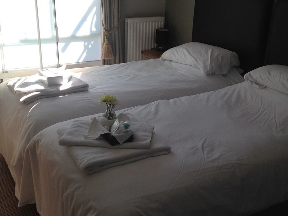 The Abbey Hotel Battle Bagian luar foto